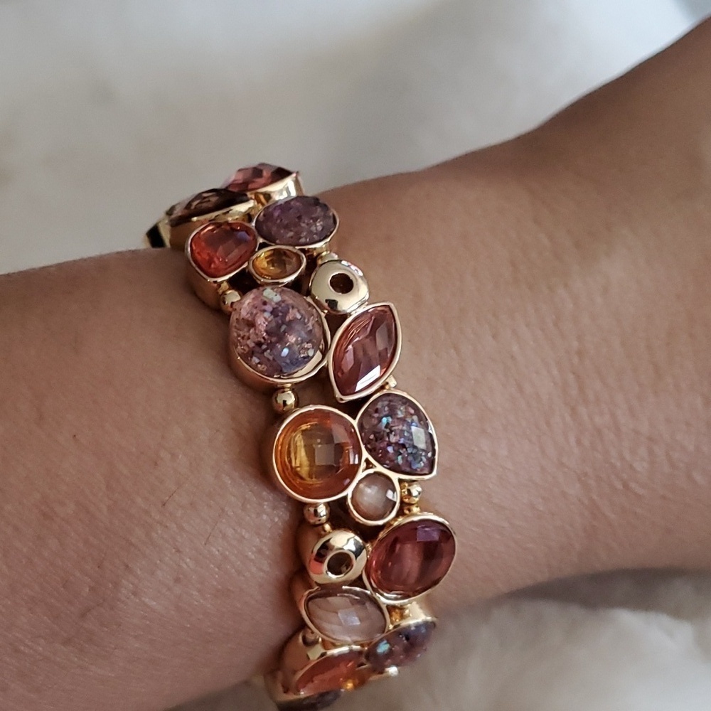 COLORFUL GEMS IN GOLDTONE STRETCH BRACELET ALL GEMS PRESENT BUNDLE AND SAVE